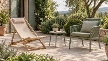 Amaca, sdraio o poltroncina: scegliere la seduta da giardino