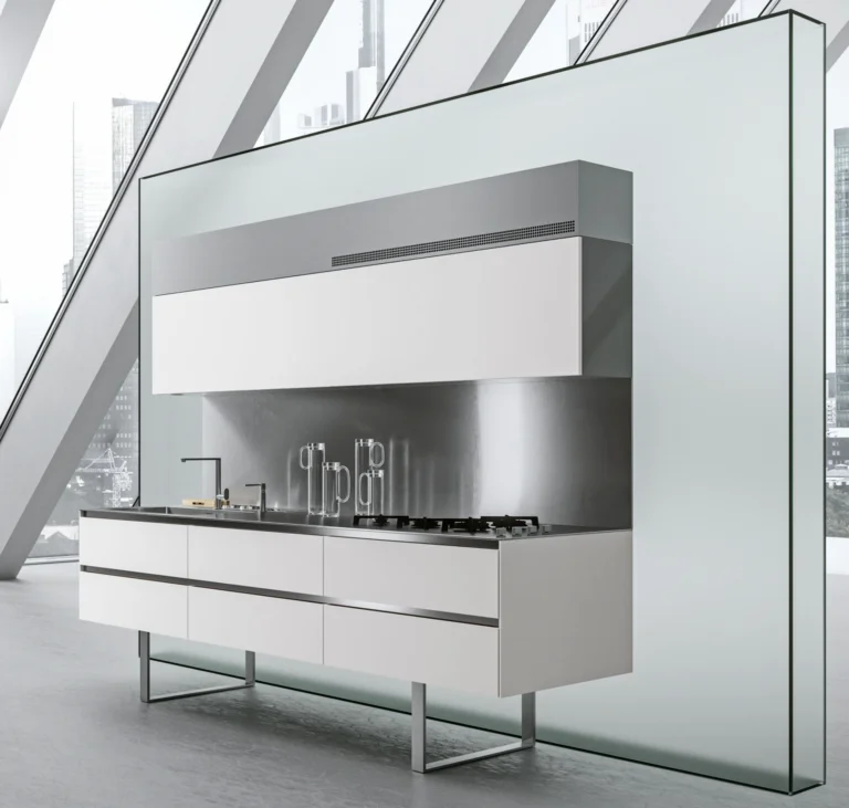 Cucina Sipario ARAN con ante chiare e linea di apertura integrata