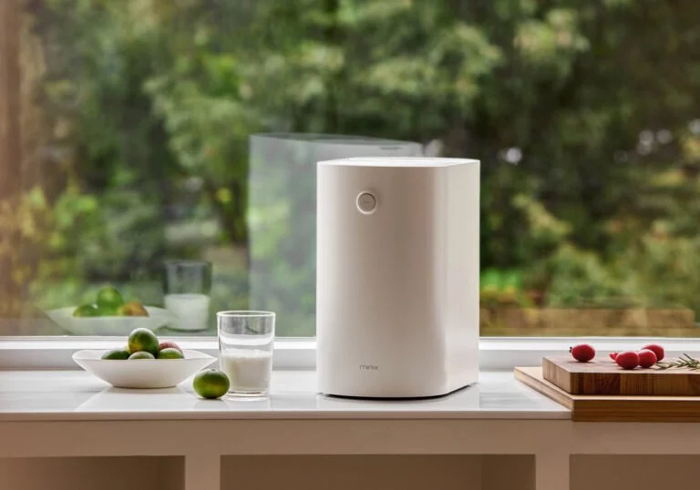 Minix CompostDryer sul piano della cucina