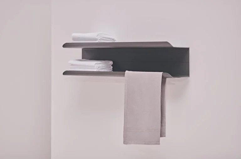 Scaldasalviette a mensola JJ Tubes nel materiale stampa