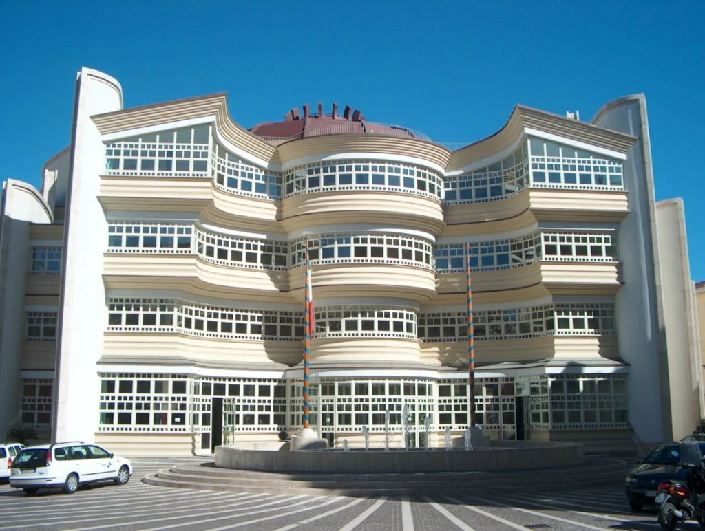 Il Teatro Politeama di Catanzaro.