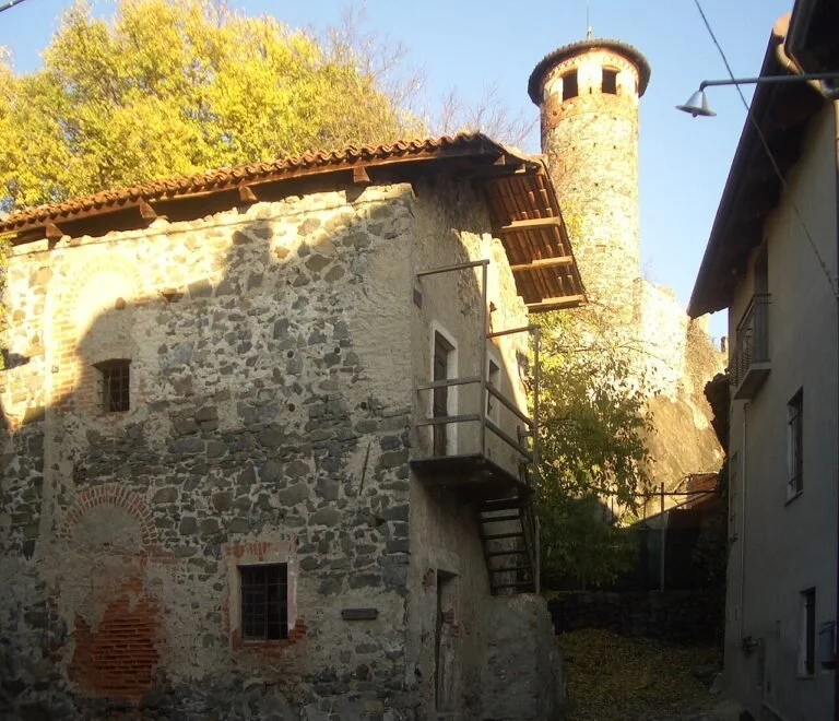Il ricetto di Pavone Canavese.