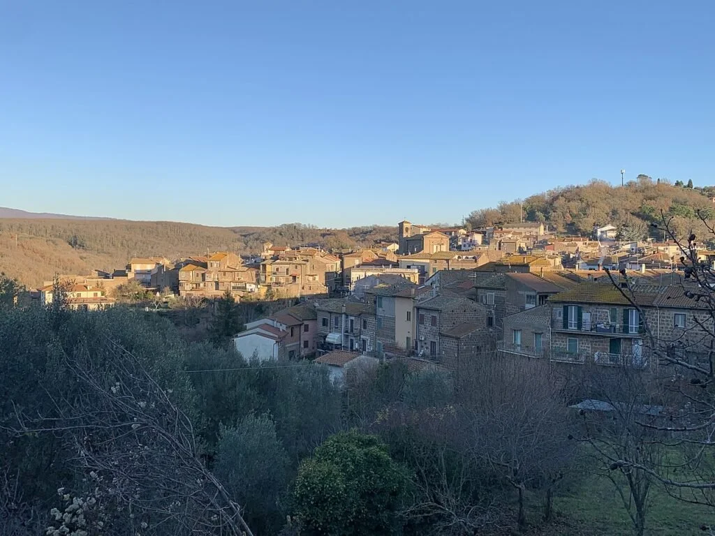 Veduta di Villa San Giovanni in Tuscia.