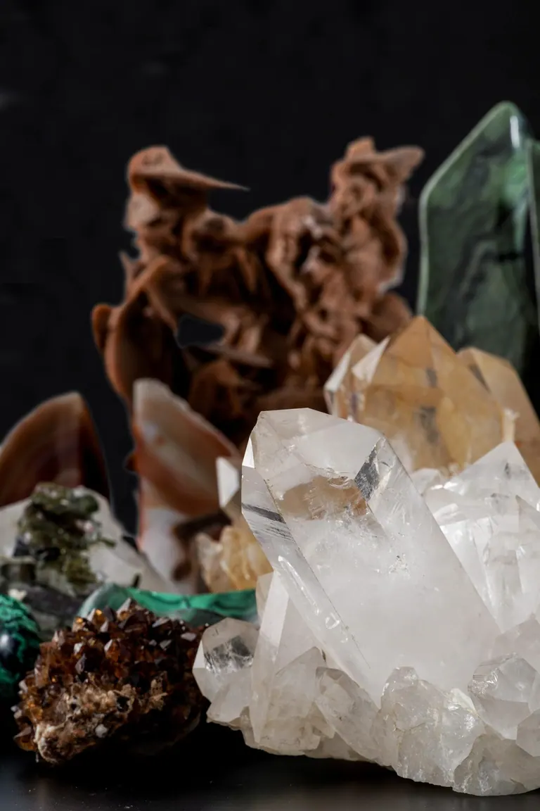 Cristalli e superfici naturali nella selezione Historia Naturalis