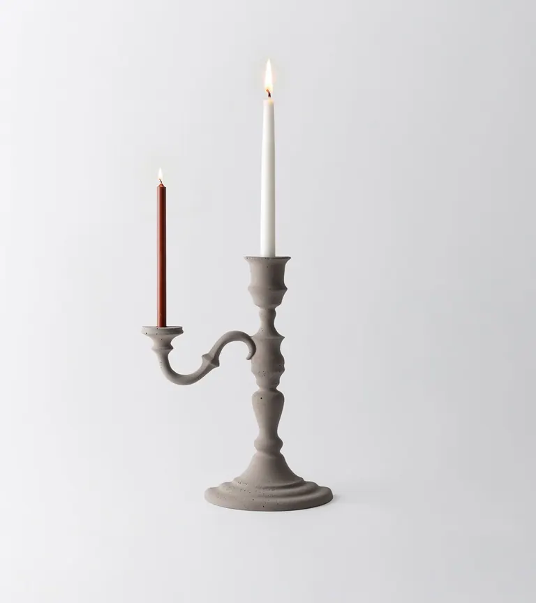 Magic Objects di knIndustrie nella versione singola color tortora
